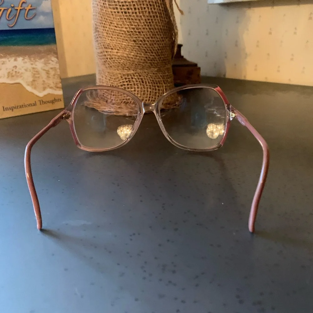 GUCCI- GG 2102 Classic Frame Designer Glasses. Frame, ITALY. MAUVE color plastic - Picture 12 of 12